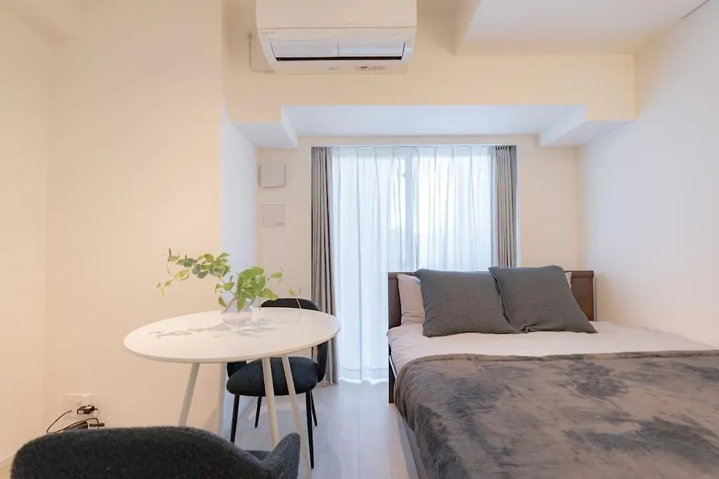 Unito Residence Higashishinjuku Tokyo Apartment