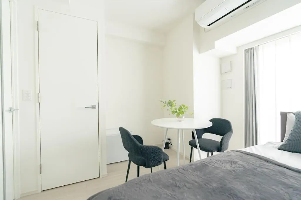 Unito Residence Higashishinjuku Tokyo Apartment