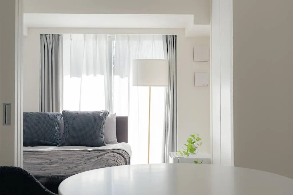 Unito Residence Higashishinjuku Tokyo Apartment