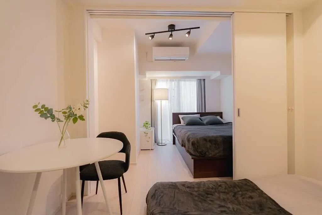 Unito Residence Higashishinjuku Tokyo Apartment