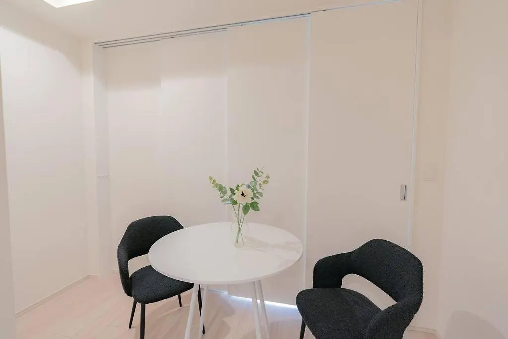 Apartment Unito Residence Higashishinjuku Tokyo